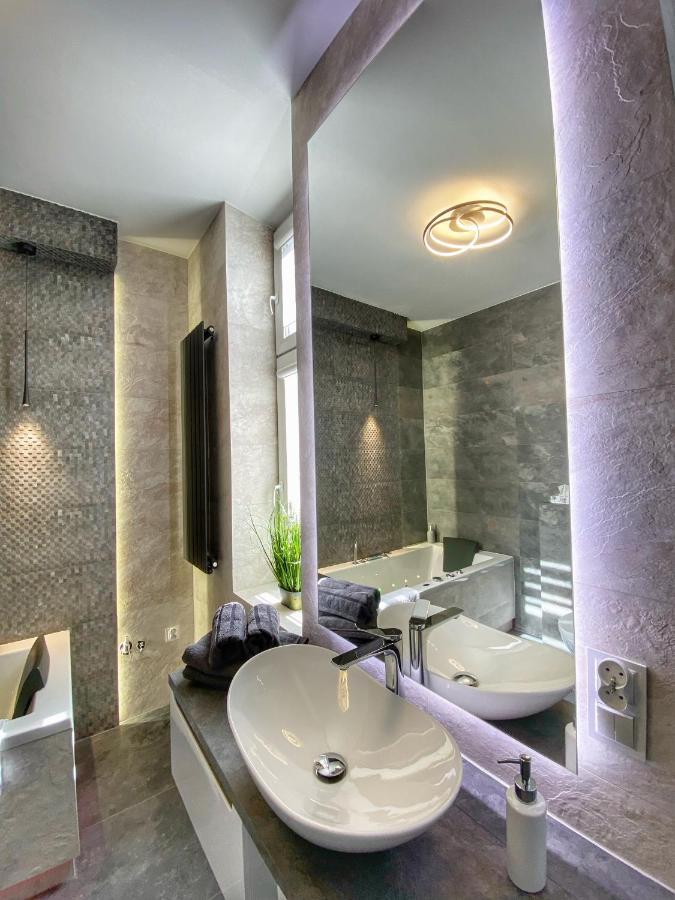 Apartament Bialy Z Jacuzzi Краків Екстер'єр фото