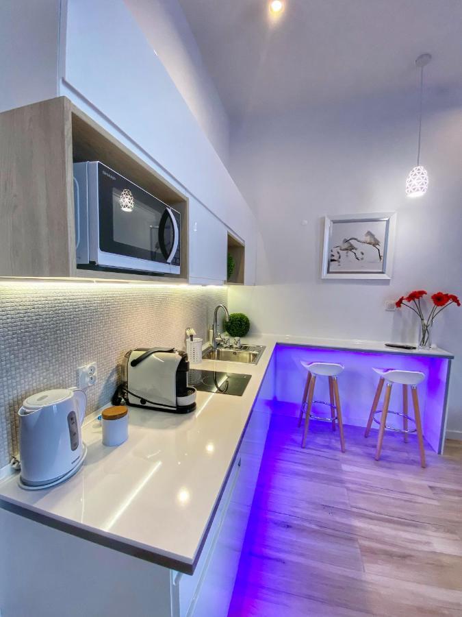Apartament Bialy Z Jacuzzi Краків Екстер'єр фото