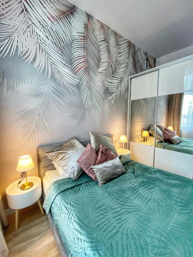 Apartament Bialy Z Jacuzzi Краків Екстер'єр фото
